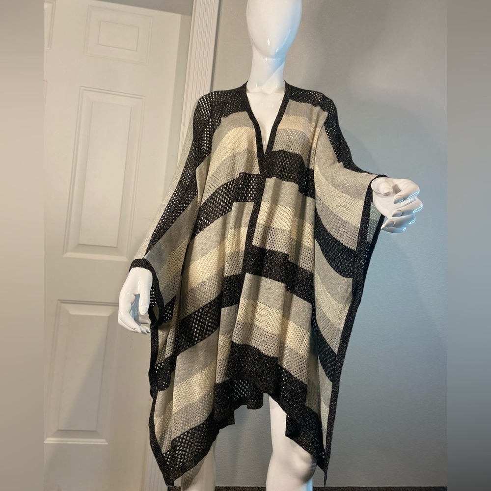 Roaman’s~Neutral w/Metallic Silver Threading~Crochet/Knit~Open Cardigan~Size M/L